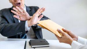 Read more about the article Unveiling the Ethics of Deception: Exploring Its Complexities